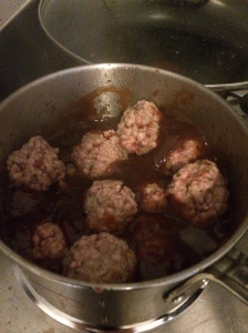 swet and sour meatball cooking